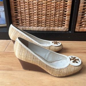 Tory Burch Raffia Sally Wedge Pump, Size 9